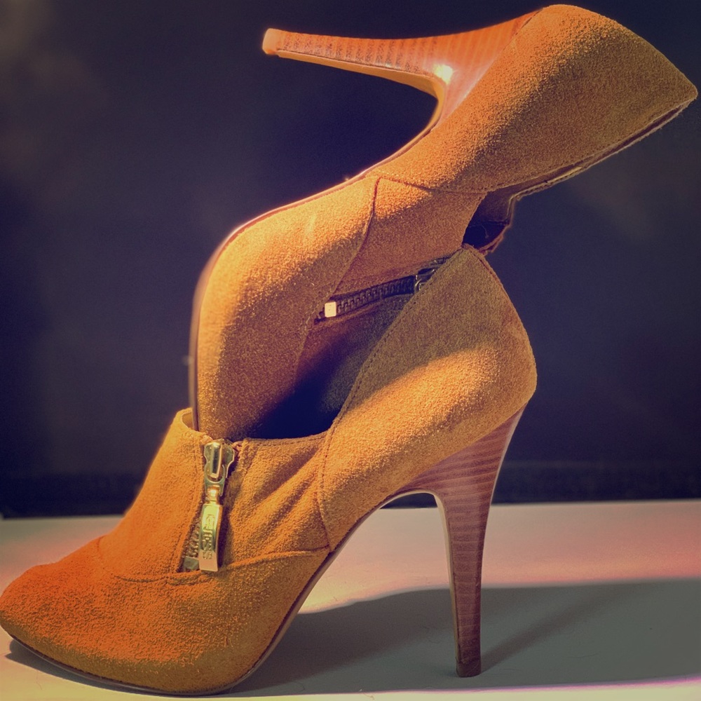 Guess open toe heels